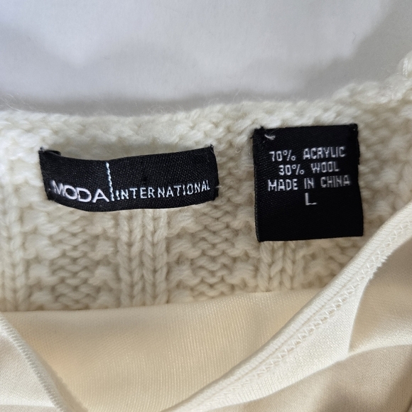 Moda International Cream Midi Dress - Picture 4 of 8